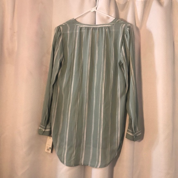 Women’s Green and White Blouse - Picture 2 of 3